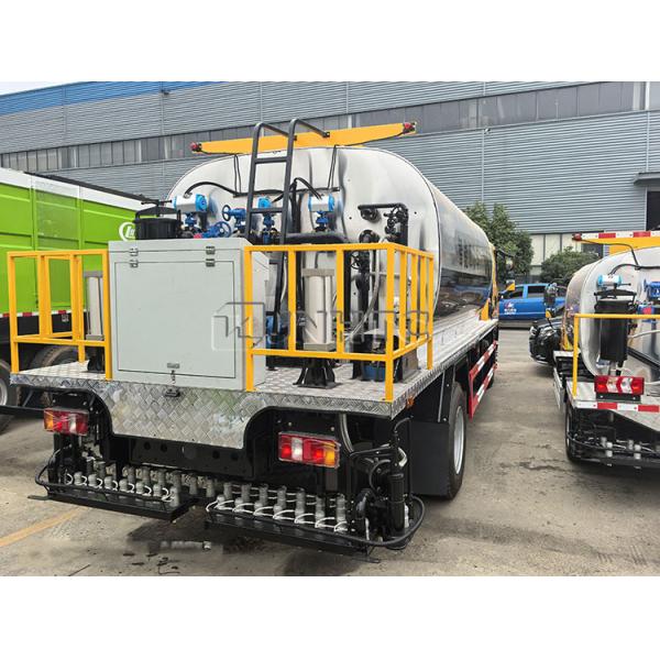 HOWO Machinerie de construction routière Distributeur automatique d'asphalte Distributeur de bitume