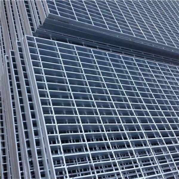 Serrated Stainless Steel Grating with 6x6mm Cross Bar