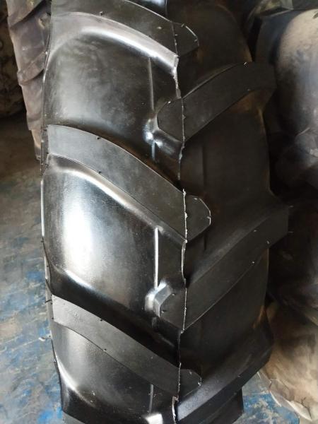 Good Traction R4 Lawn Tractor Tyres Front Tractor Tires With Tube Bias
