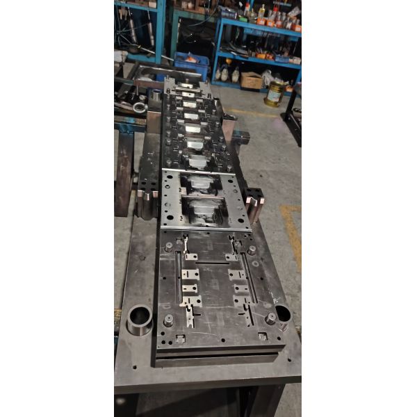 Stamping Die Of Home Appliance