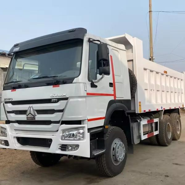 HW06 Cab Used Tipper Trucks with Sinotruk Transmission and 6 Cylinders