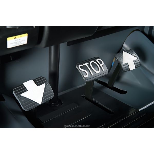 BYD's  Four  Pivot Balance Weight 1.6-1.8 Ton Pure Electric Forklift For Dual  Drive