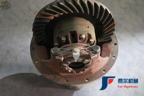 Durable Foton Spare Parts , FL936F Rear Axle Reducer B00256 + 82351100 With Article