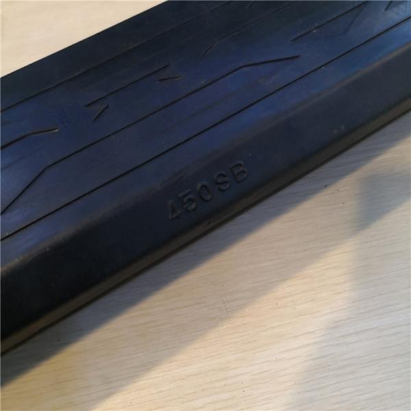 болт экскаватора 445mm длинный на резиновом следе прокладывает 124mm широкое