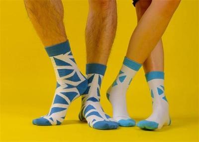 Men's sporty dri-fit colorful cozy cotton socks in custoinzed OEM design