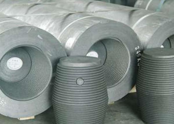 Matières premières industrielles d'électrode en graphite d'UHP pour la basse résistivité de fours à arc