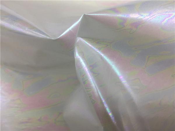 Shining Dream Cream Color Garment Leather Fabric 0.07mm For Light Or Wadded Coated
