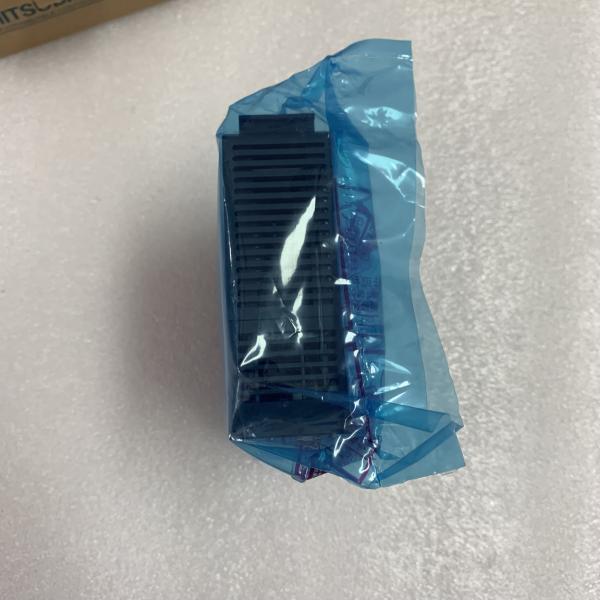 Controlador programável da lógica de Mitsubishi A1SD75-P2-S3 que POSICIONA os MACHADOS PTP 0,7 A 5 V da UNIDADE 2 NOVOS E o BOM PREÇO ORIGINAL