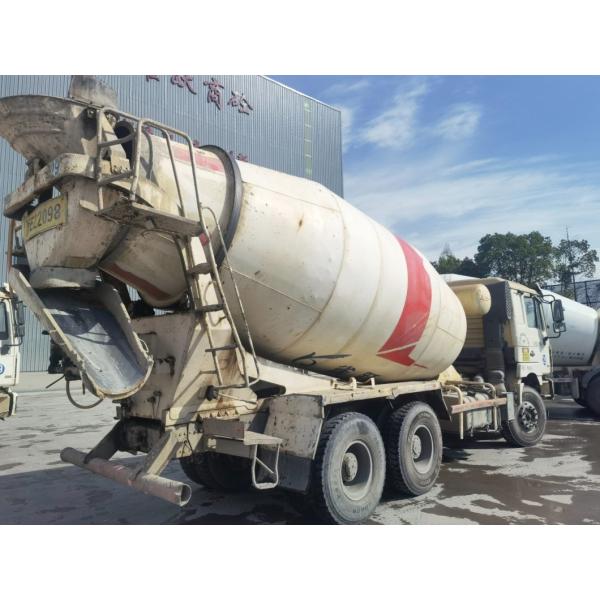 Adjustable HOWO Truck Mounted Concrete Mixer With High Efficiency