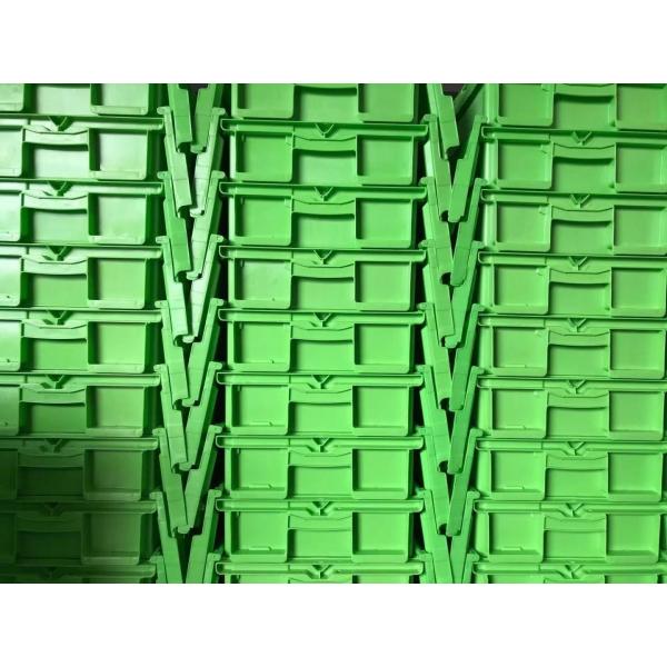 Theftproof 600*400mm пластиковые Totes хранения с прикрепленной на петлях крышкой