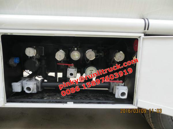 Beiben 10Wheels Fuel Tank Truck Oil Tanker Truck 25cbm 80km/H Max Speed