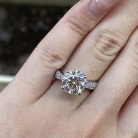 Anneaux de diamants en or de 18 carats en laboratoire certifiés IGI pour mariage de fiançailles
