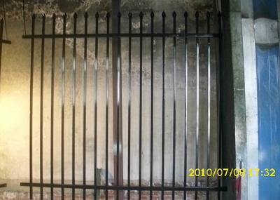 Beautiful Steel Tube Fence , Customized Square Tube Fence Panels For Safety