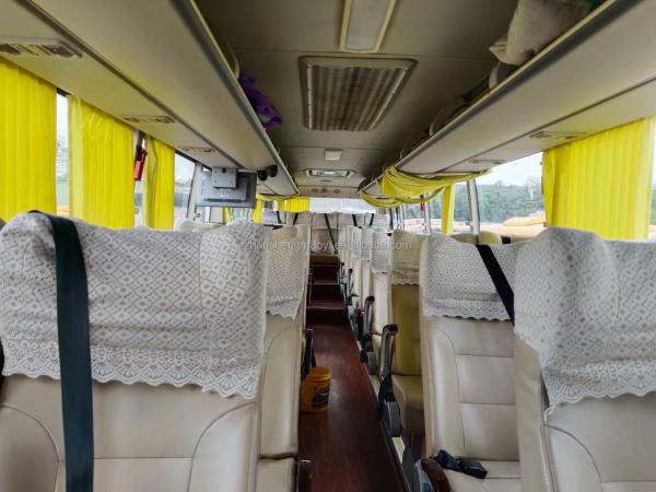 4 Conforme Utilizado 39 lugares Transmissão manual Ônibus diesel 31 - 50 lugares
