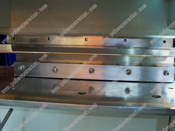 Pneumatic PCB Cutter with Sharp Linear Blades,PCB Depaneling Machine