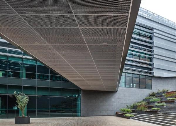 Soundproof Interior Decorative Ceiling Mesh / Perforated Stainless Steel Panels