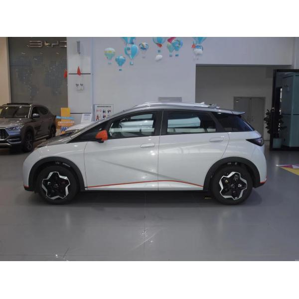 Автомобили китайца EV седана варианта рыцаря дельфина 2021 401km BYD небольшие