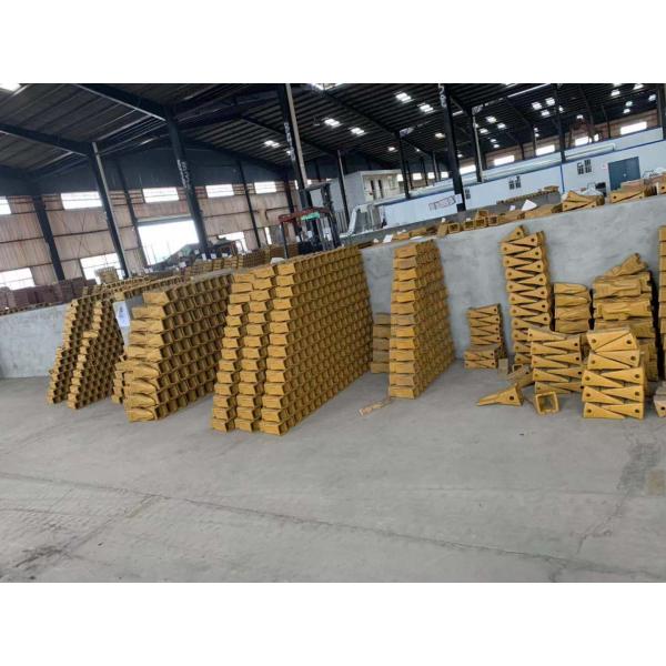 Cylindre excavateur seau dents de brousse et épingle 61N8-31310 Pour R220 R210-5 R215