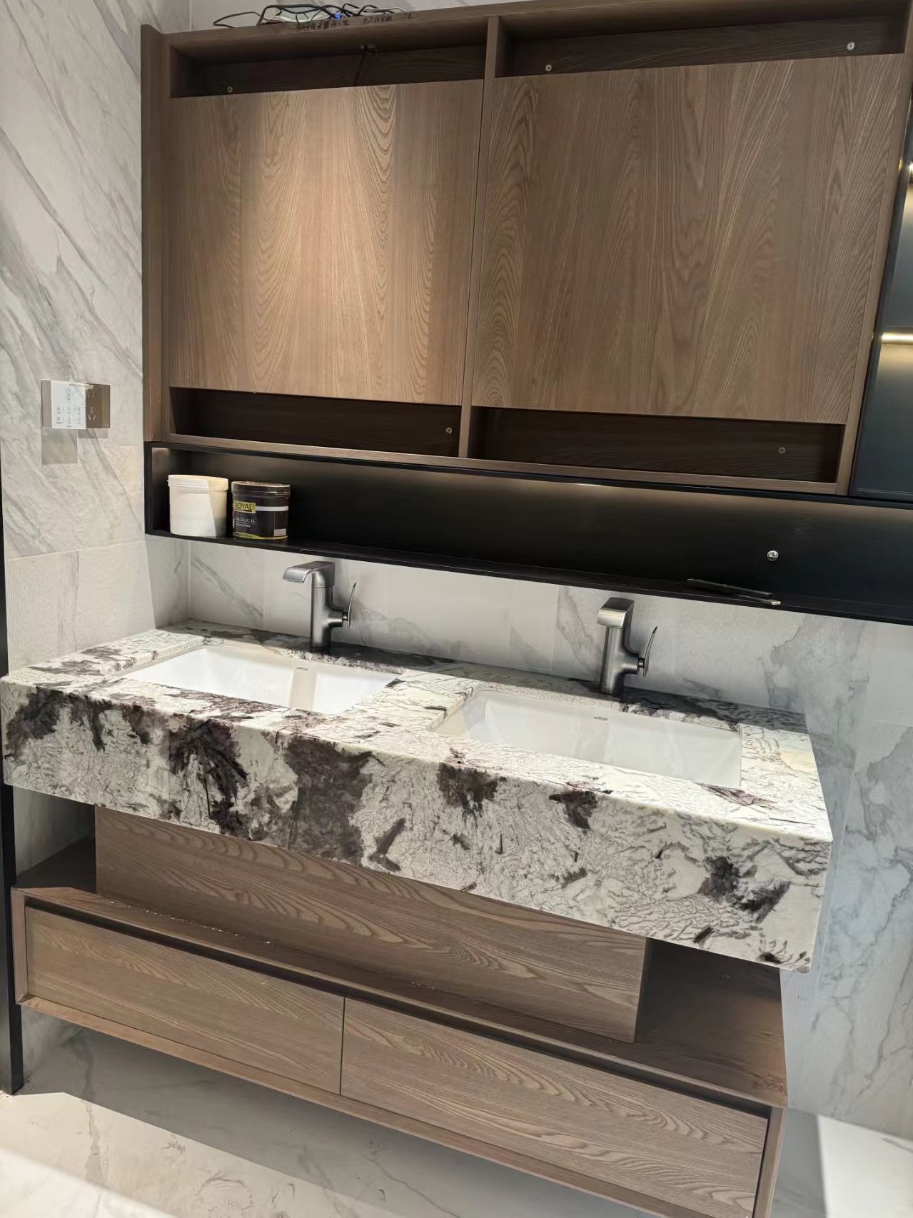 Snowy Mountain Blue Marble Vanity Top - Escritorio de baño de lujo con venas azules grises