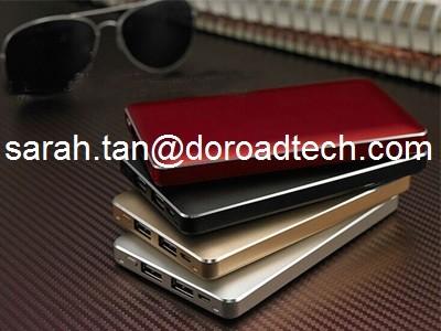 Factory Direct Hot Selling 12000mAh Fashionable Portable Ultrathin Metal Power Bank