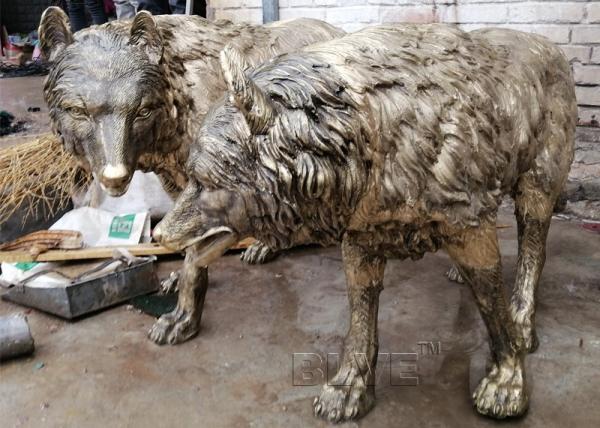 Wolf Bronze Statues Life Size Animal Sculpture Garden Decoration