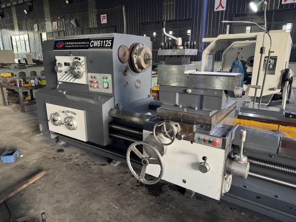 Powerful Heavy Duty Lathe CW61125 Big Spindle Bore 130mm Ordinary Horizontal Engine Lathe