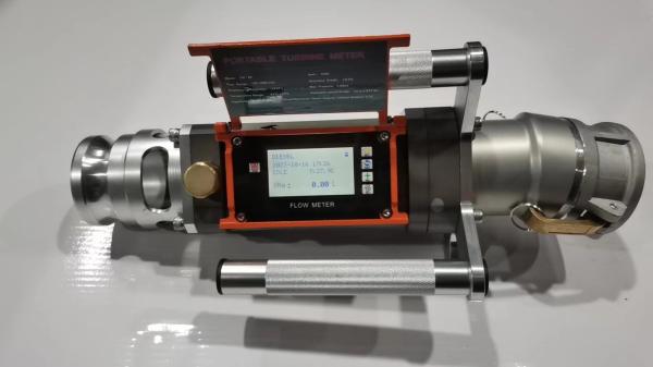 Compact Liquid Flow Meter IP65 Gas Pump Flow Meter 50bar Pressure