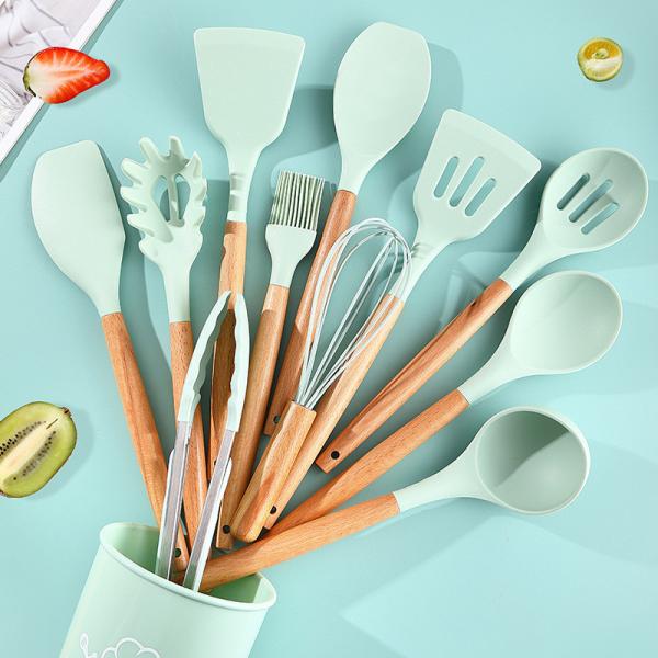 Customized Logo Acceptable 3000pcs Silicone Kitchen Tools Set for Professional Kitchen
