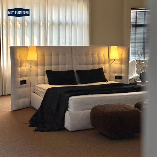 Mail Packing Y King Queen Size Solid Wood Leather Upholstered Bed Frame with Lighting and High Density High Resilience Foam