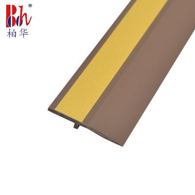 résistance à l'eau inférieure de bande de joint de porte de Brown de lacunes de 3mm