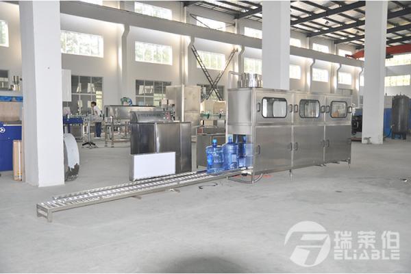Máquina de enchimento automática completa da água de 5 galões para a água pura na garrafa plástica