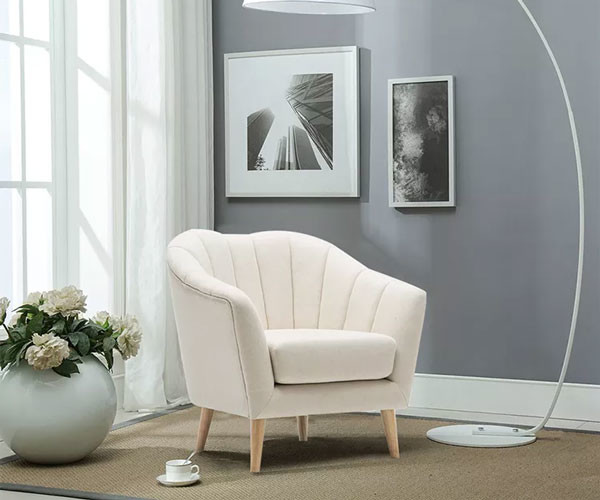Comfortable Fabric Single Seater Armchair KD Rubber Luxury Wooden