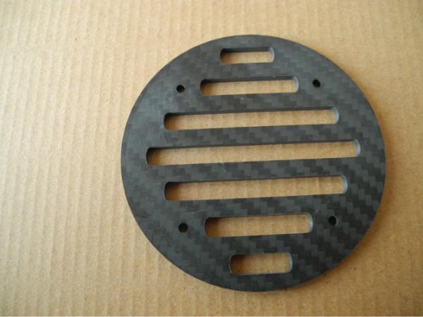 Dimensão fazendo à máquina máxima do serviço 550mm×650mm do CNC da fibra do carbono de Multicopters 3.0mm