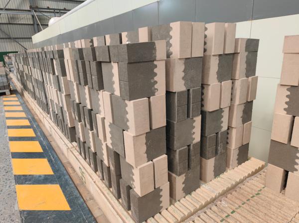 1400C-1500C Phosphate Refractory Brick 65%-75% High Alumina Refractory Brick