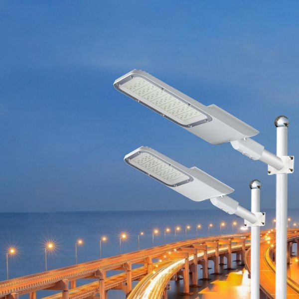 High Lumen Smart LED Street Light with Photocell 200W Outdoor Lighting 5 years Warranty