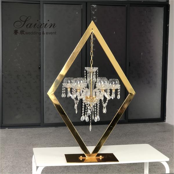 Novo estilo quente para a peça central do casamento cristal ouro candelabra mesa de decoração lustres porta-velas com suporte