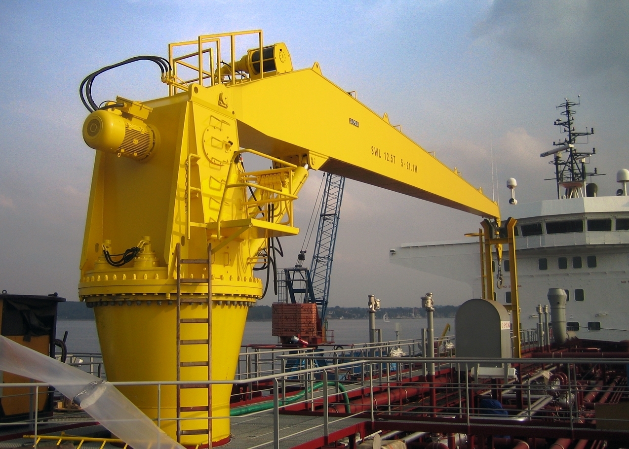 30T Heavy Duty Hydraulic Telescopic Marine Crane 50 Tons Telescopic Boom Marine Deck Crane