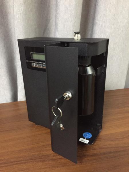 100-300CBM Metal Wall Mounted Fragrance Oil Dispenser , 2.1kg FCU Hotel Scent Diffuser W401