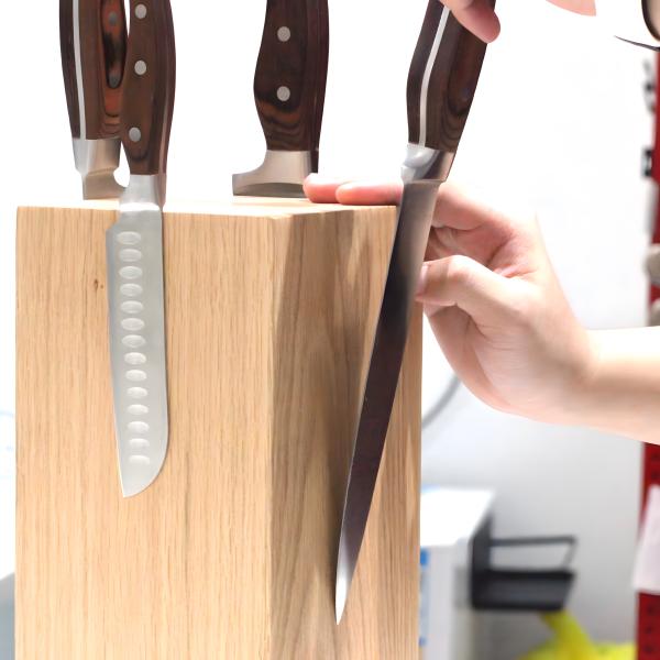 360 Degree Rotatable Oak Magnetic Knife Holder For Kitchen Counter