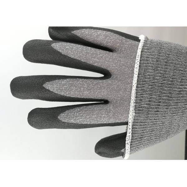 Микро- изолированные пеной перчатки нитрила, нитрил окунутые перчатки подняли картину зерна