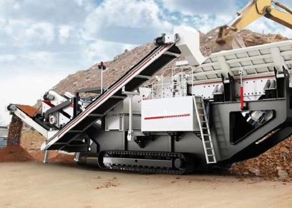 Stone Mining Mobile Rock Crusher / Mobile Impact Crusher Station Crawler Type