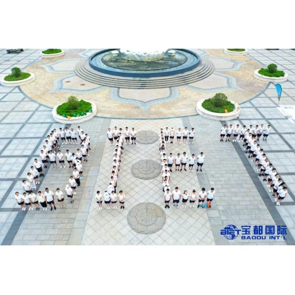 Двухсторонний стальной лист полиуретановый пенопласт стекловолокнистый сэндвич-панель для жилых зданий