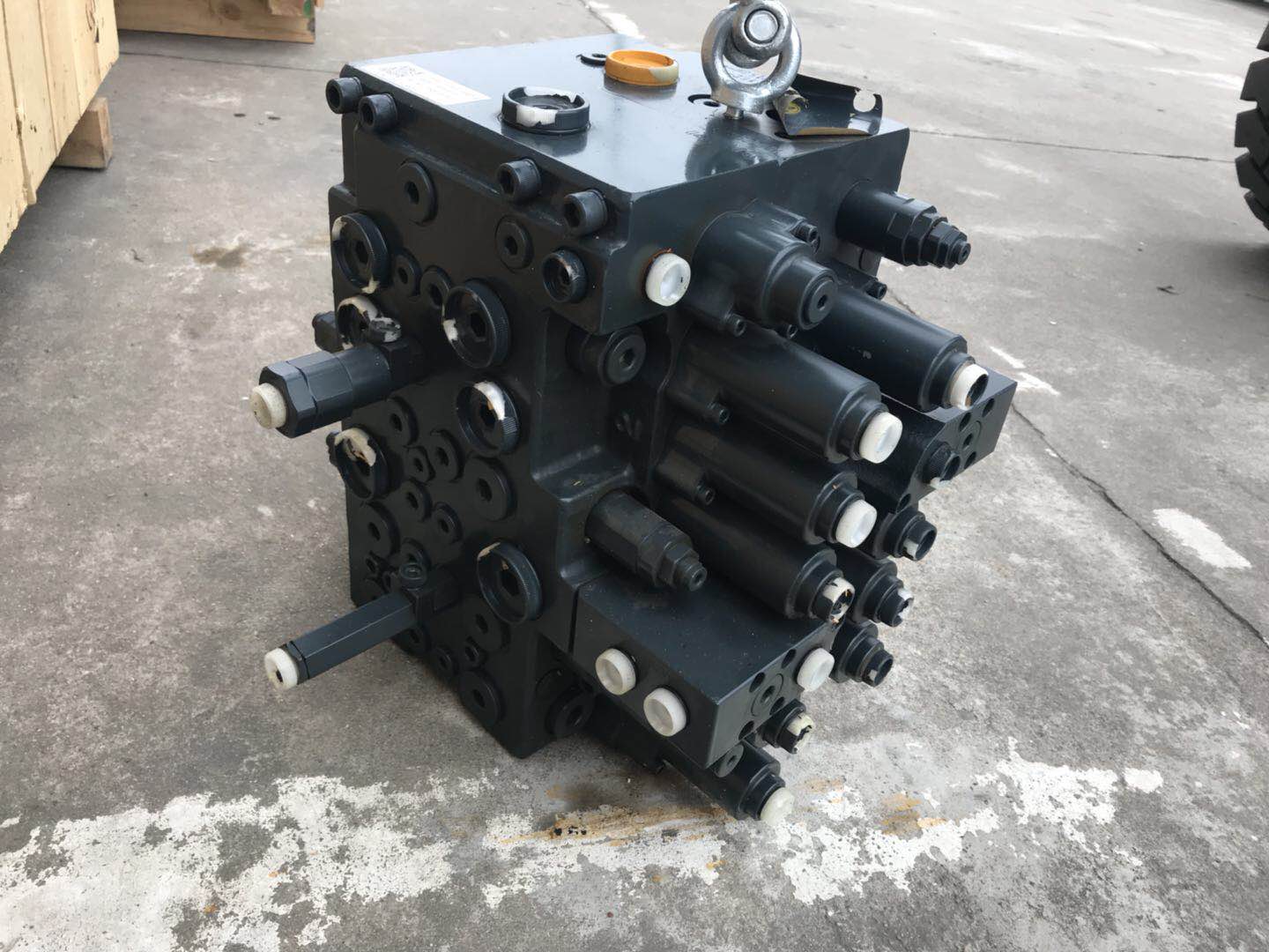 Модулирующая лампа экскаватора R140W-7, собрание водяной задвижки 31N4-15110