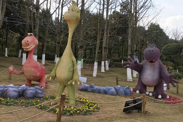 Dos produtos feitos sob encomenda da fibra de vidro da combinação da família do parque de diversões dinossauros feitos à mão
