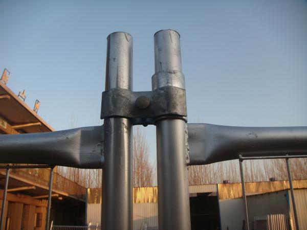 china supplier barbed wire chain link fence, stainless steel chain link fence