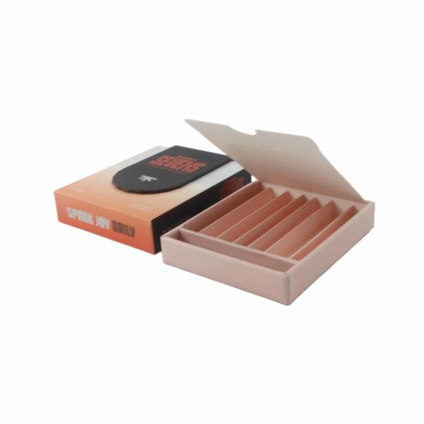 7 Pack Child Resistant Packaging Custom Pre Roll Magnetic Paper Box with Match Section