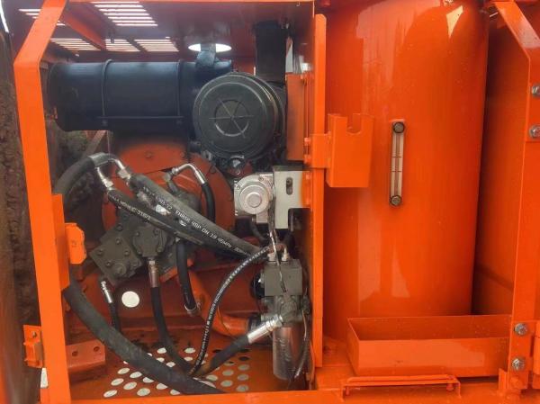 Excavadora usada Hitachi EX60-5 com bomba hidráulica original no Japão