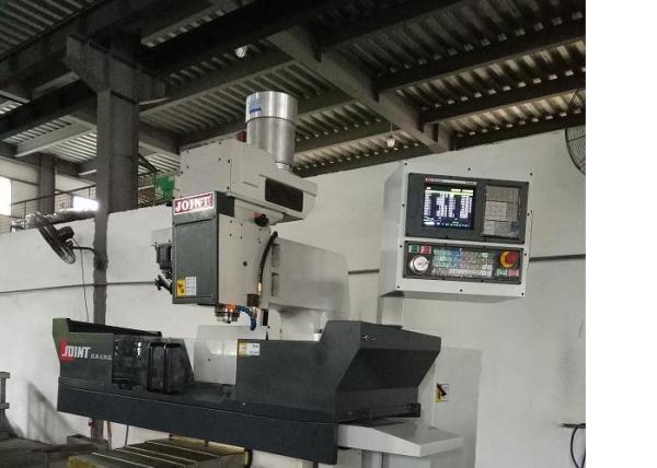 High Wear Resistance CNC Vertical Milling Machine For Metal Processing 3HP Motor