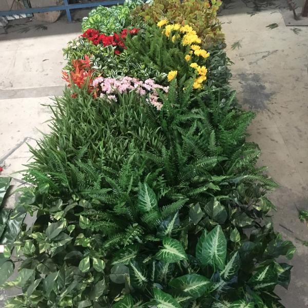 PE UV Outdoor Artificial Plants Wall Fake Grass Wall For Supermarket