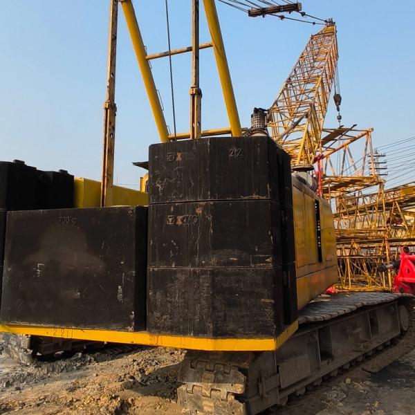 Hydraulic 650 Ton Crawler Crane 84m Boom SCC6500 Tracked Mobile Lifting for Infrastructure Development